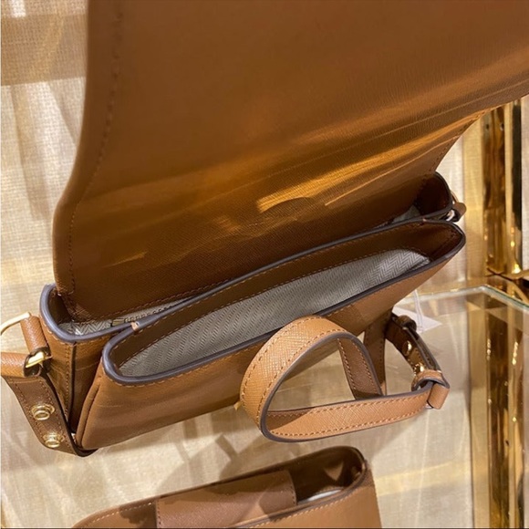 Tory Burch Emerson Saffiano Leather Crossbody Shoulder Handbag - Picture 3 of 6